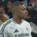 皇马巨星表现低迷，点球被取消，巴黎逆势崛起引发热议-足球比分在线-足球赛事分析-足球网